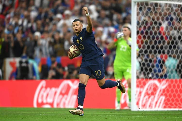 法国vs阿根廷打平:姆巴佩封神，法国在世界杯1/8淘汰赛中4：3淘汰阿根廷，你如何评价这场比赛？